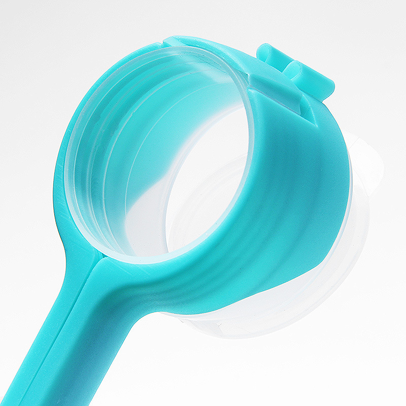 Multi-functional sealing clip with nozzles 4.jpg